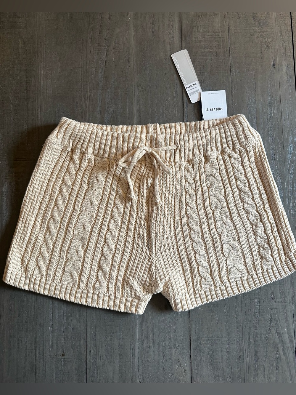 Forever 21 x PANTONE Cable Knit Shorts Women's M Beige Drawstring Elastic Waist